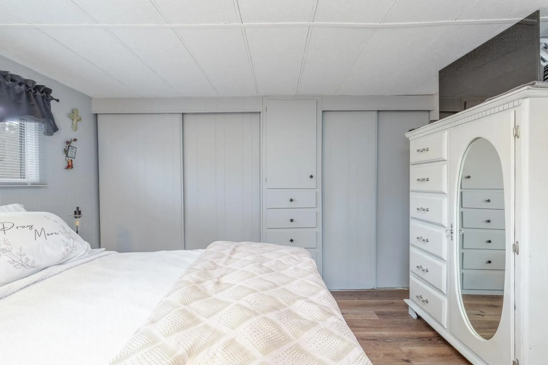 4 Clovercrest Drive Nashua NH 03062