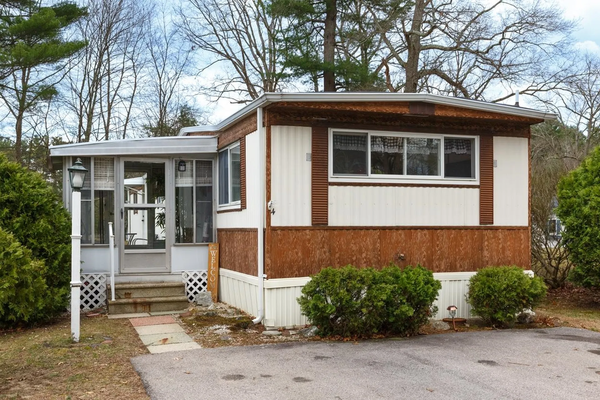 4 Clovercrest Drive Nashua NH 03062