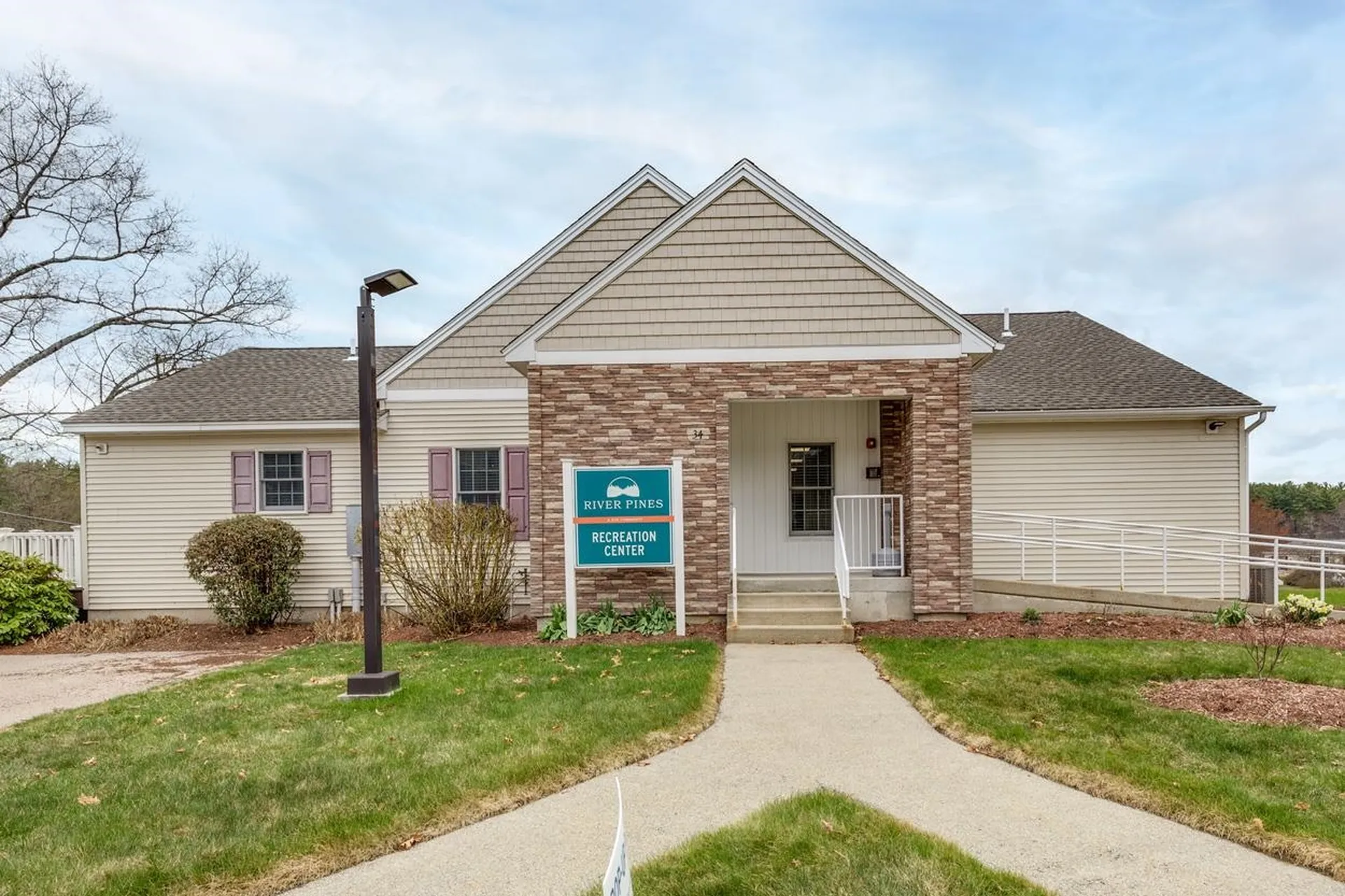 4 Clovercrest Drive Nashua NH 03062