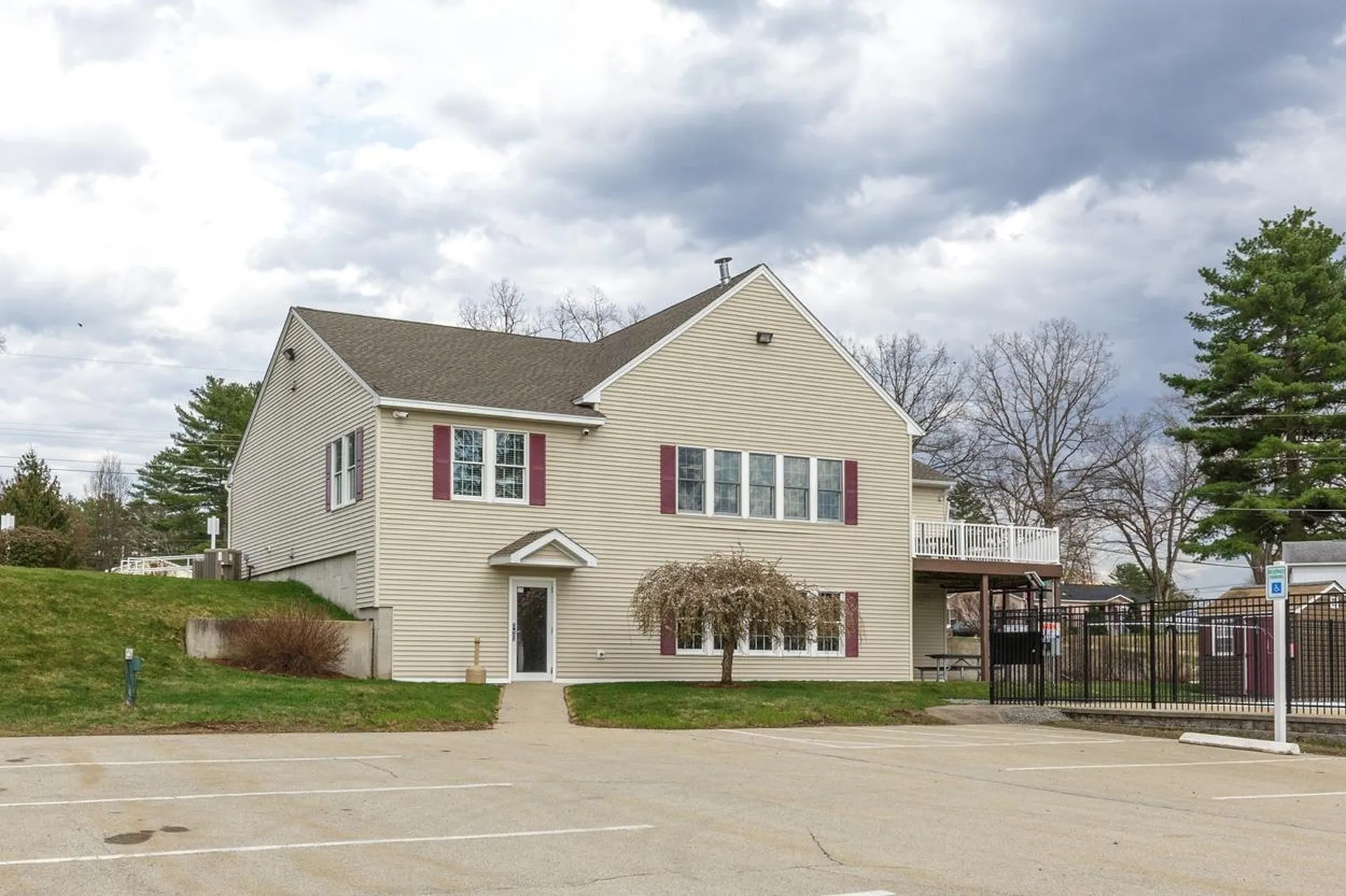 4 Clovercrest Drive Nashua NH 03062