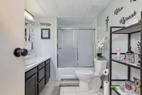 4 Clovercrest Drive Nashua NH 03062