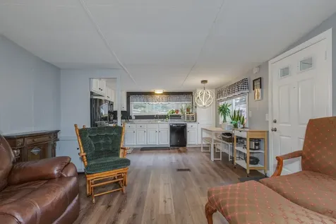 4 Clovercrest Drive Nashua NH 03062