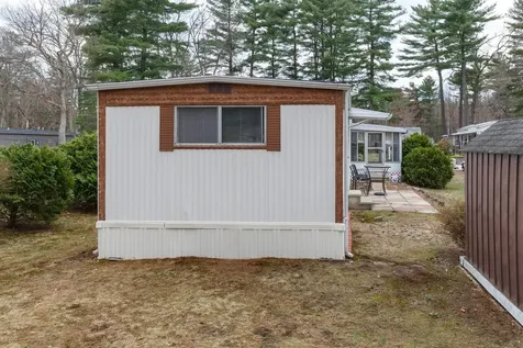 4 Clovercrest Drive Nashua NH 03062