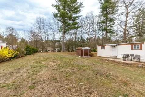 4 Clovercrest Drive Nashua NH 03062