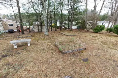 4 Clovercrest Drive Nashua NH 03062