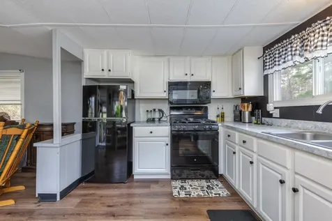 4 Clovercrest Drive Nashua NH 03062