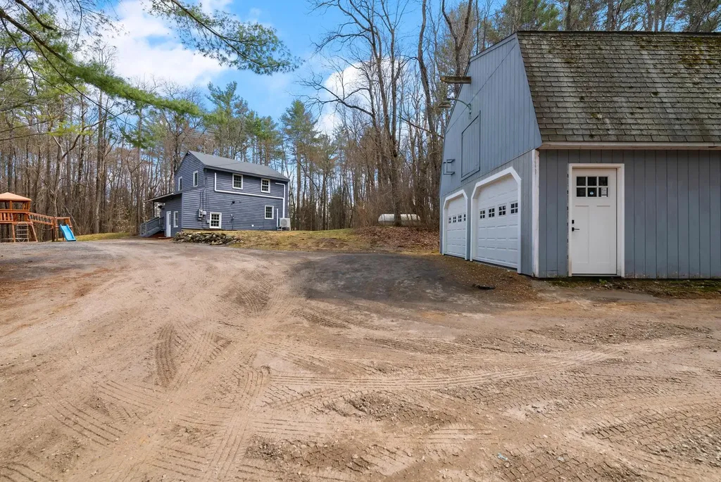 9 Lighthouse Way Newport NH 03773