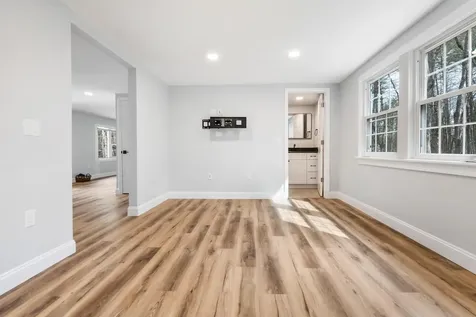 9 Lighthouse Way Newport NH 03773