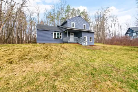 9 Lighthouse Way Newport NH 03773