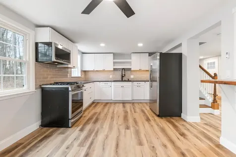 9 Lighthouse Way Newport NH 03773