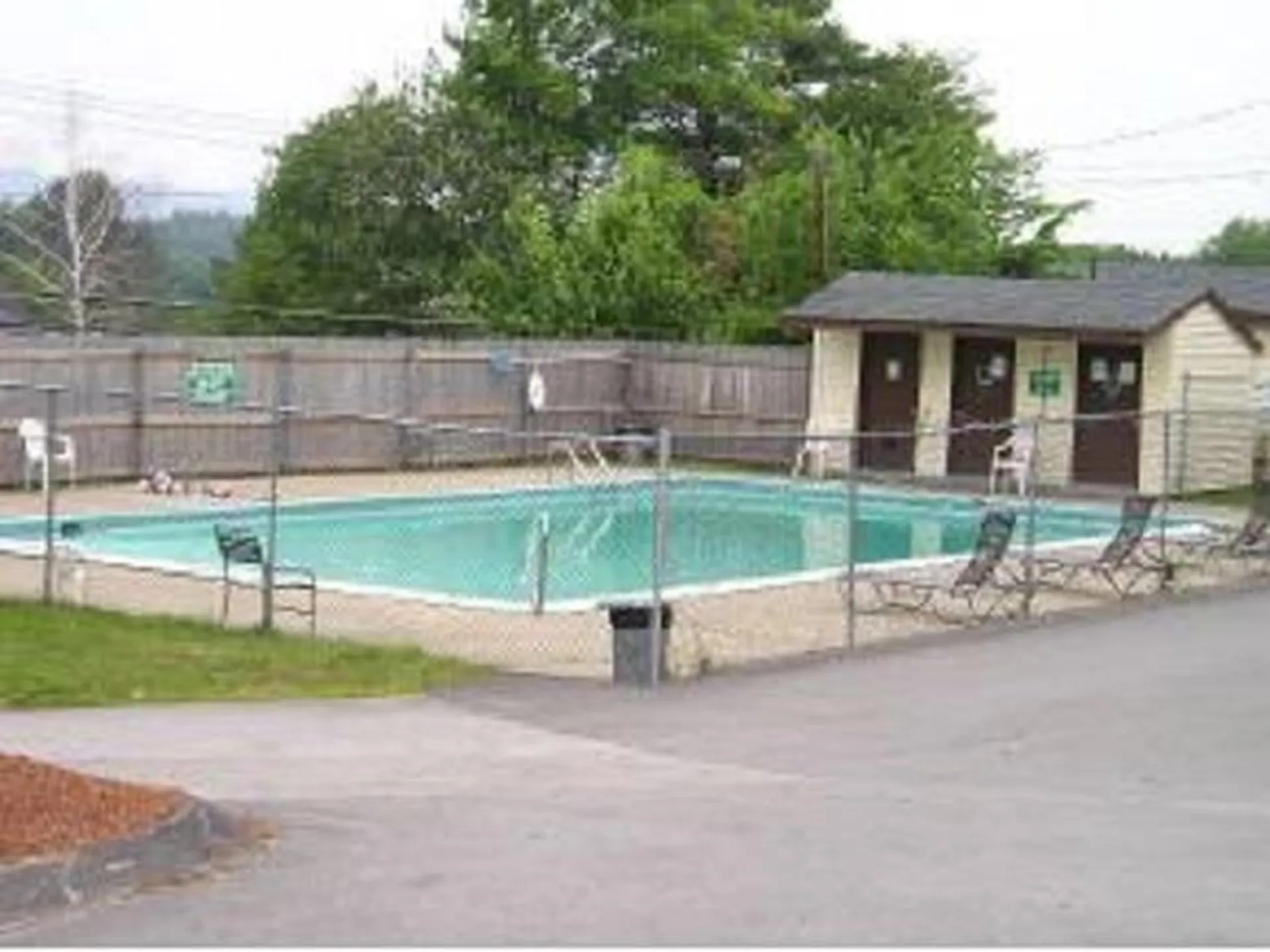 134 Mammoth Road Hooksett NH 03106