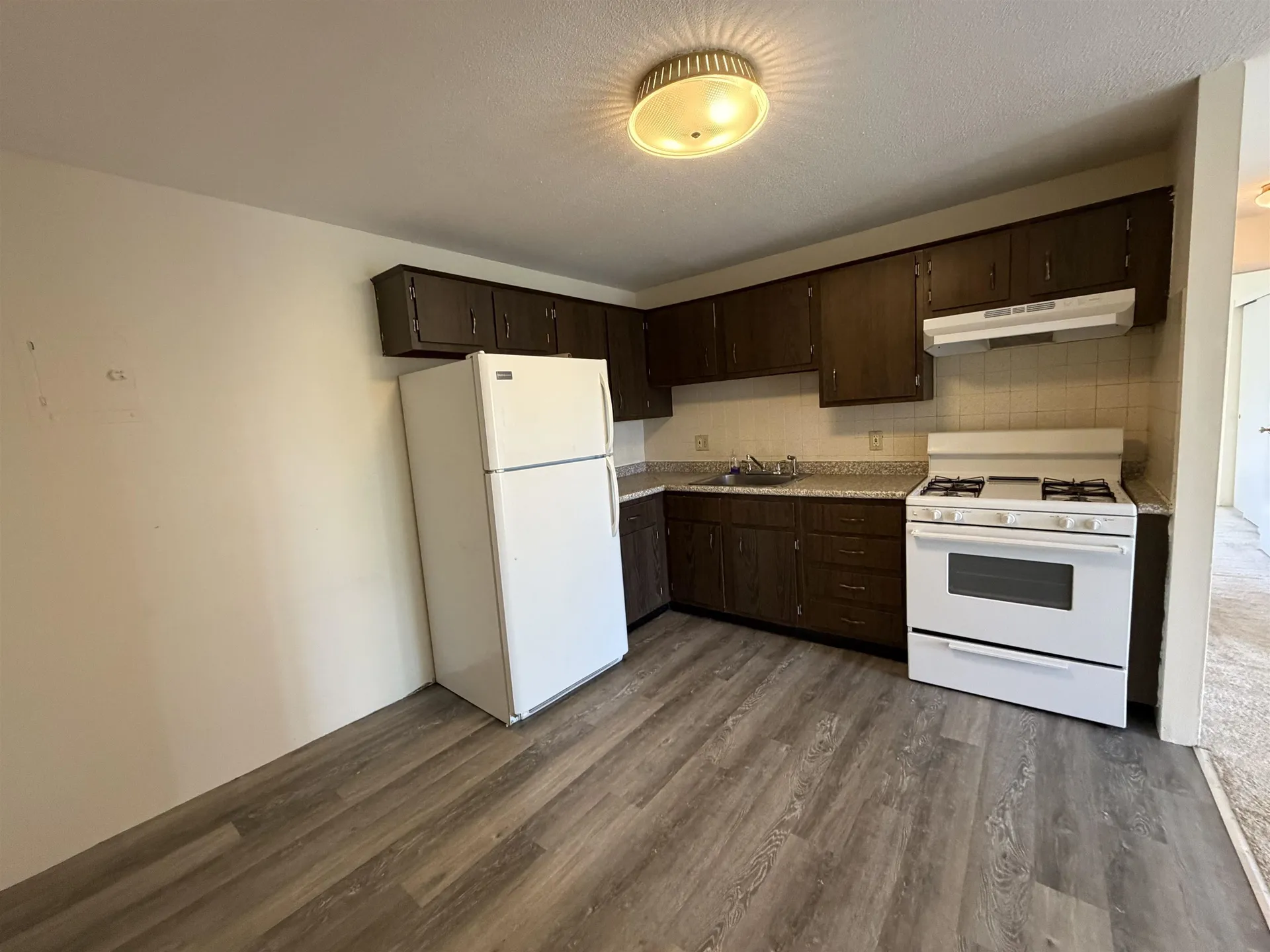 134 Mammoth Road Hooksett NH 03106