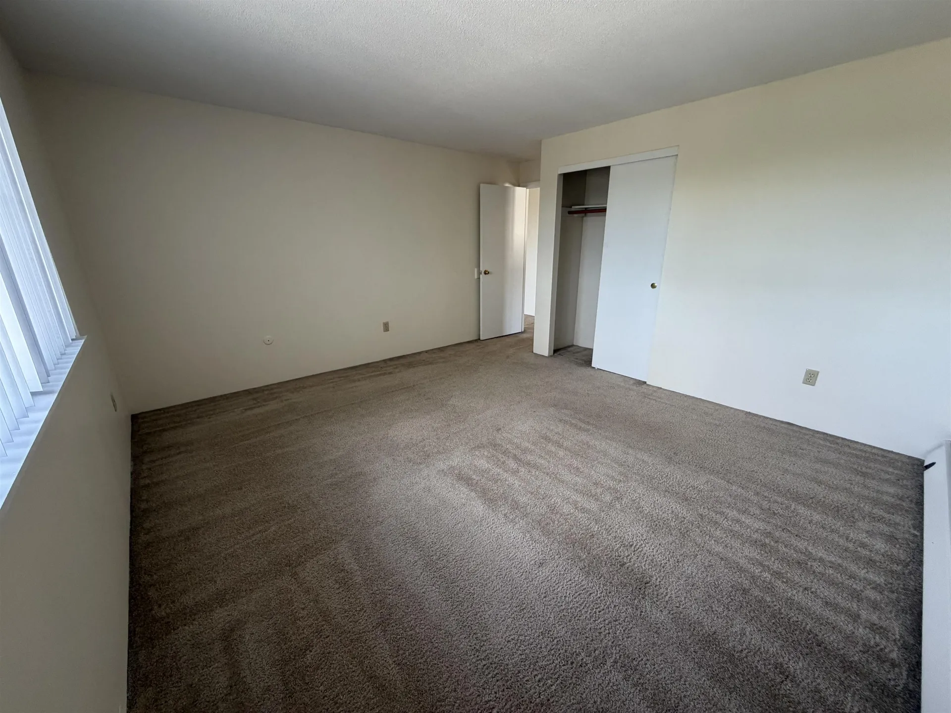 134 Mammoth Road Hooksett NH 03106