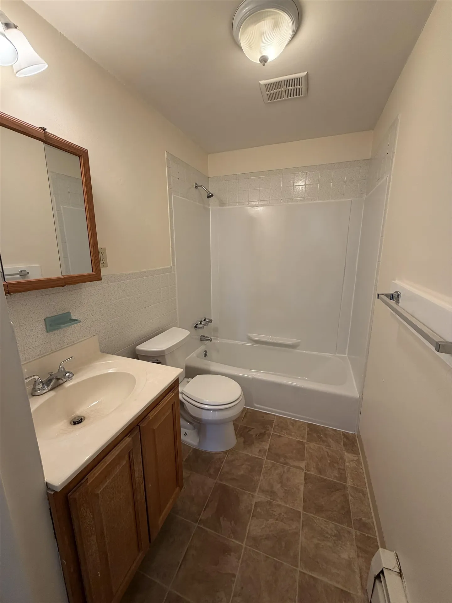 134 Mammoth Road Hooksett NH 03106
