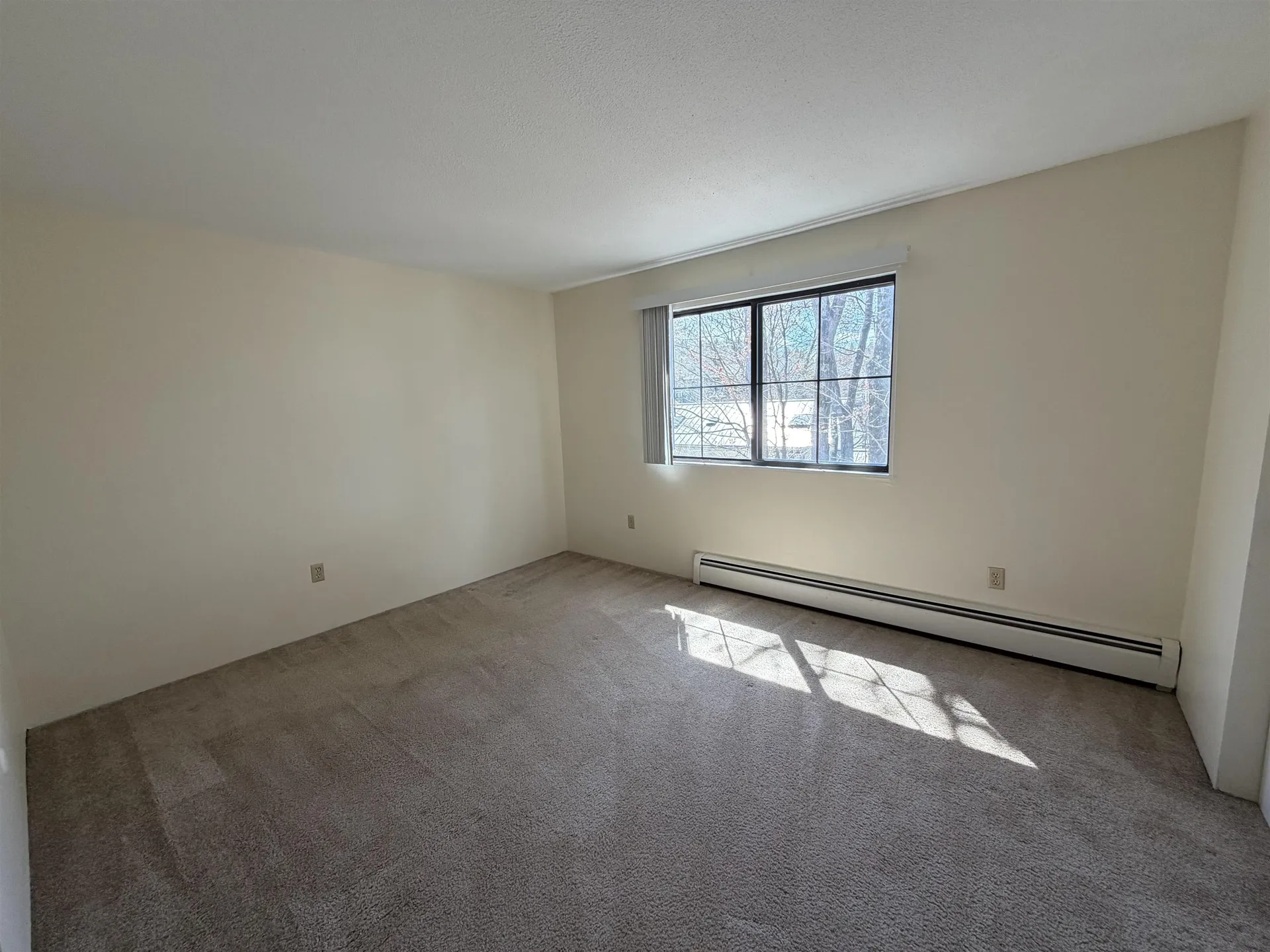 134 Mammoth Road Hooksett NH 03106