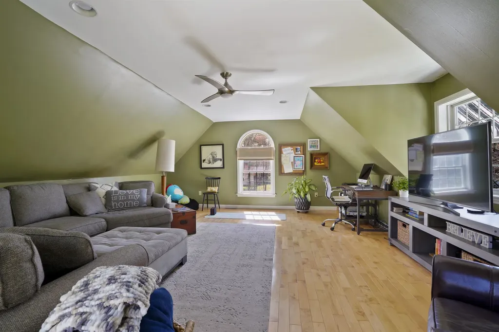 45 Gault Road Bedford NH 03110