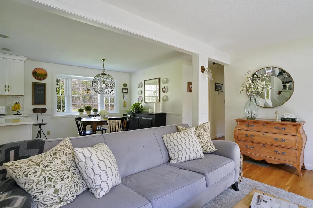 45 Gault Road Bedford NH 03110