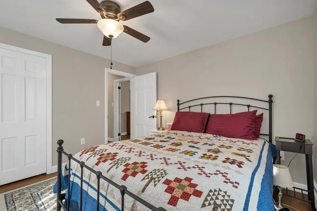 7 Pinecrest Drive Bedford NH 03110