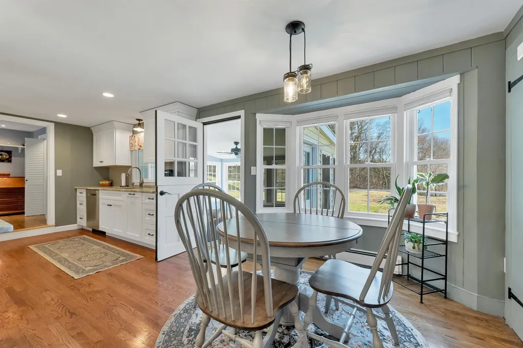 7 Pinecrest Drive Bedford NH 03110