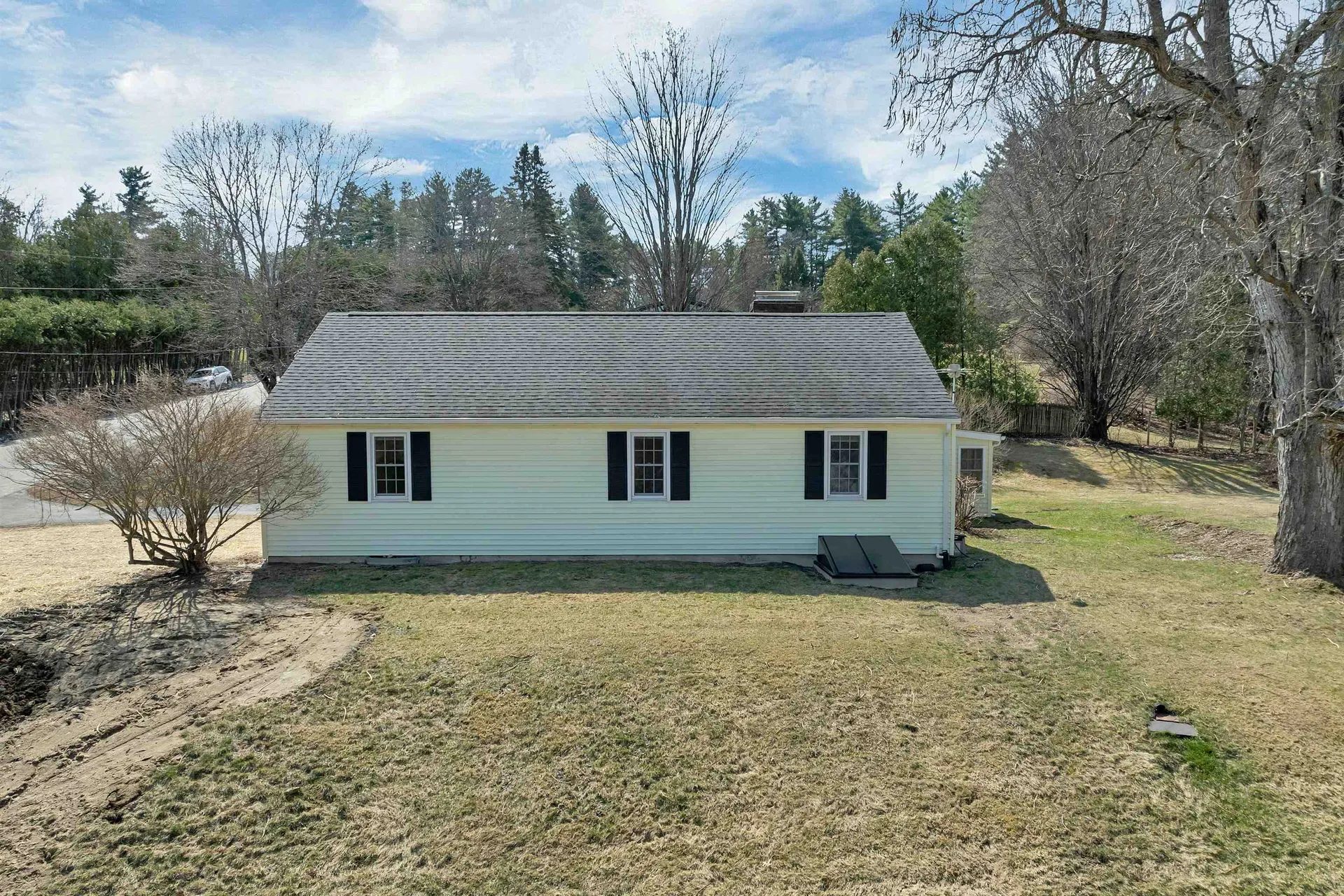7 Pinecrest Drive Bedford NH 03110