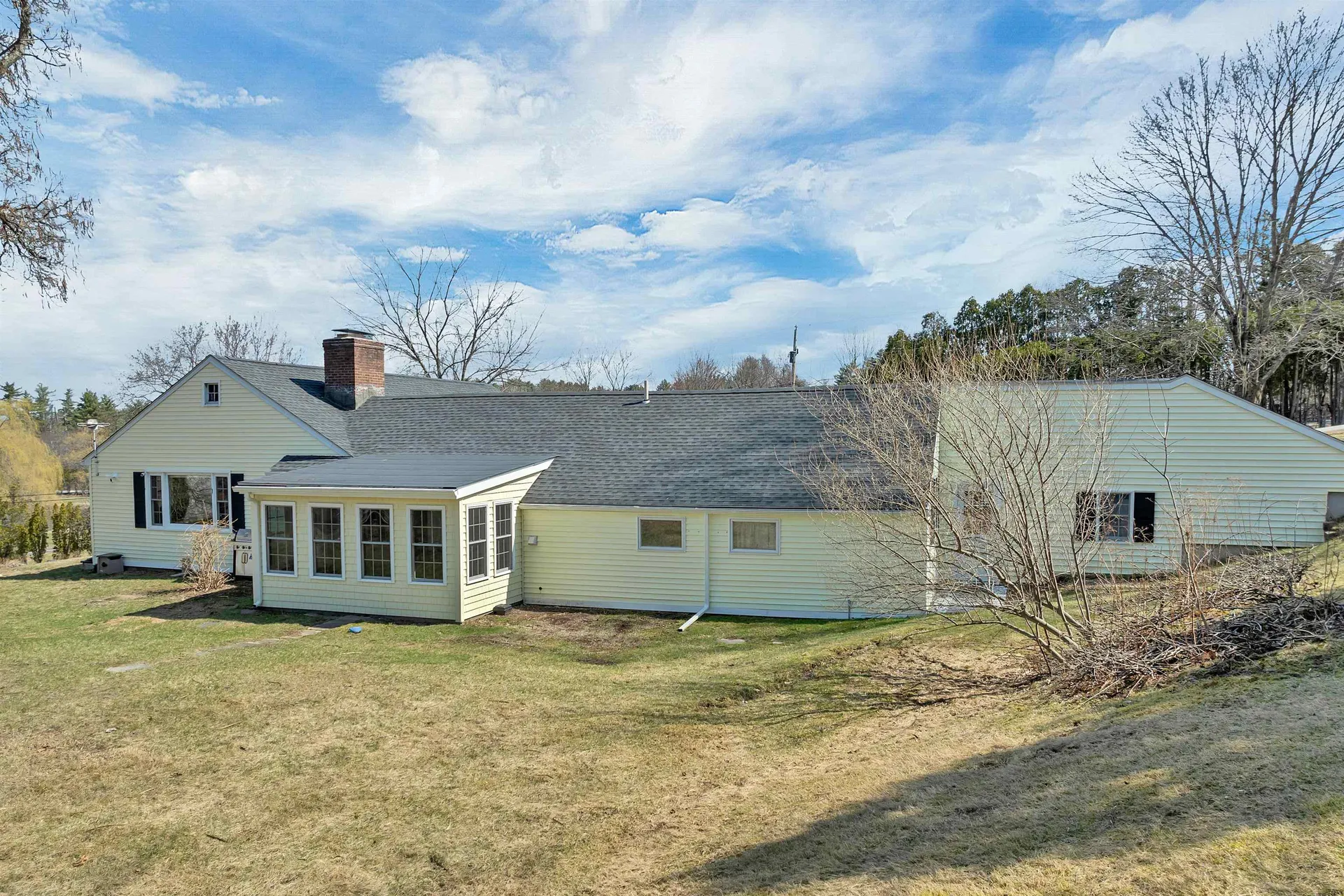 7 Pinecrest Drive Bedford NH 03110