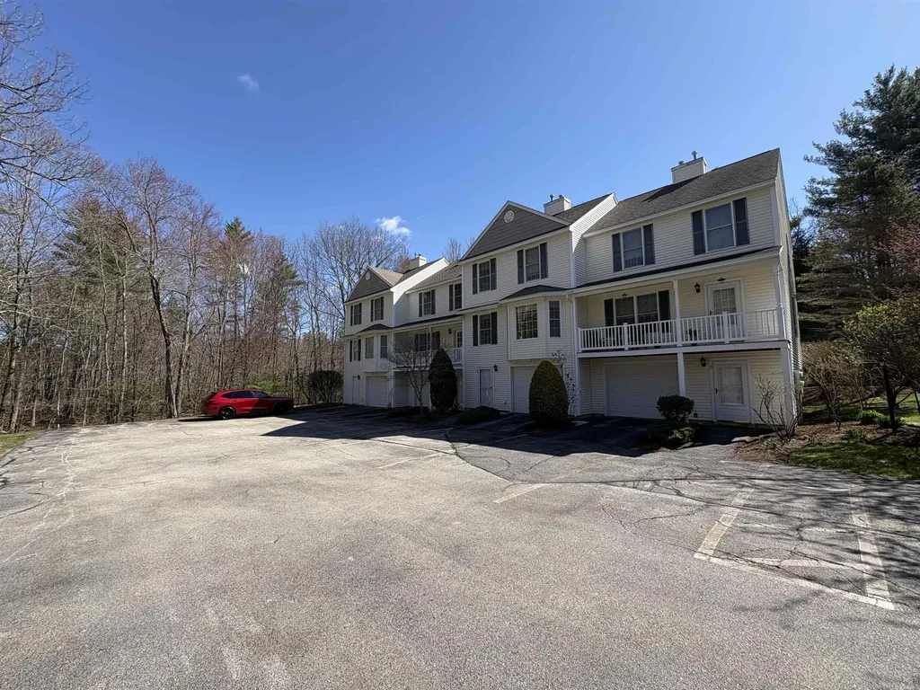 19 Mulberry Lane Amherst NH 03031