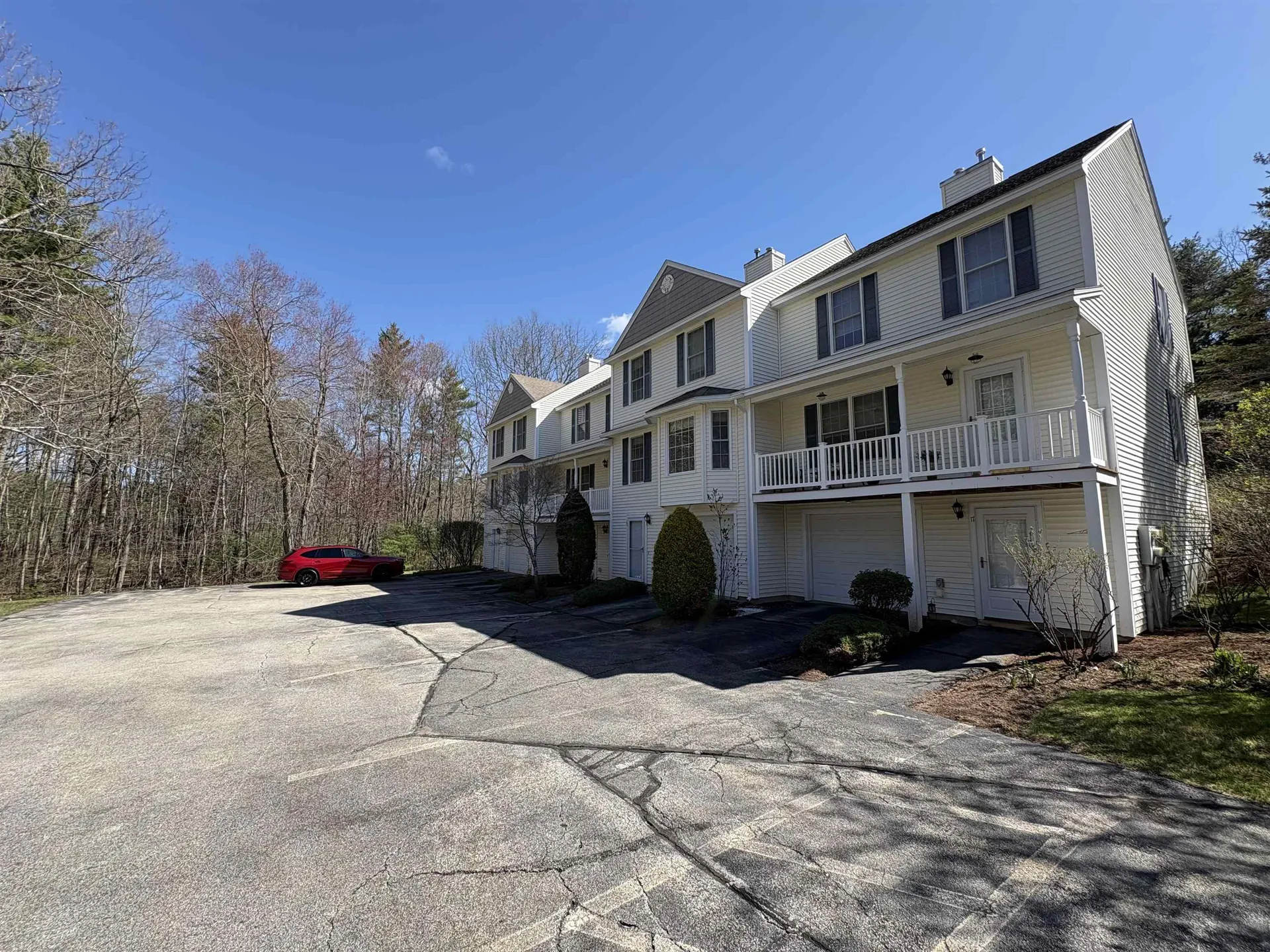 19 Mulberry Lane Amherst NH 03031