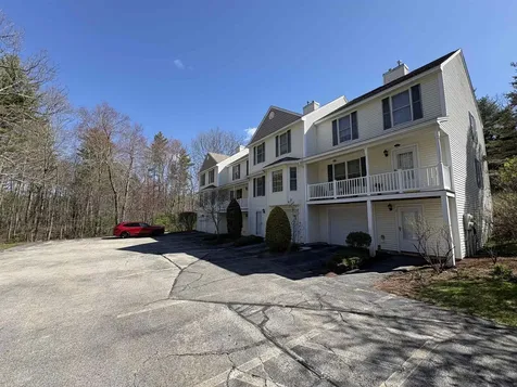 19 Mulberry Lane Amherst NH 03031