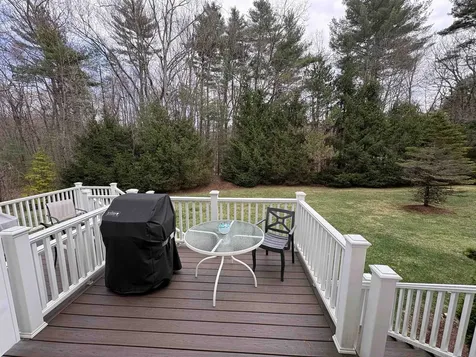 19 Mulberry Lane Amherst NH 03031