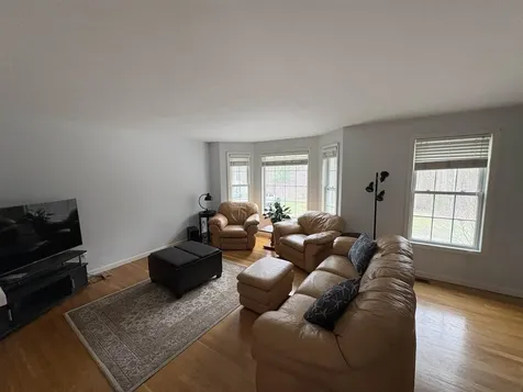 19 Mulberry Lane Amherst NH 03031