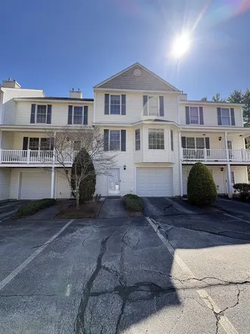 19 Mulberry Lane Amherst NH 03031