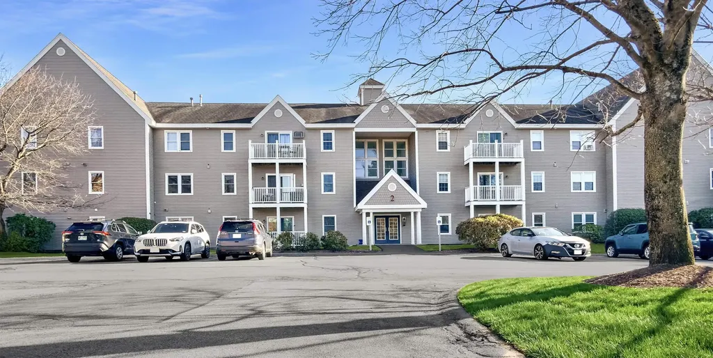 2 Maple Ridge Drive Merrimack NH 03054