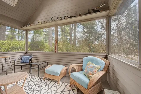 28 The Seasons New London NH 03257