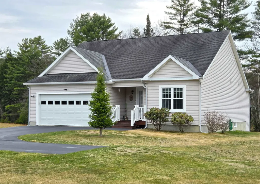 12 Mallard Drive Canaan NH 03741