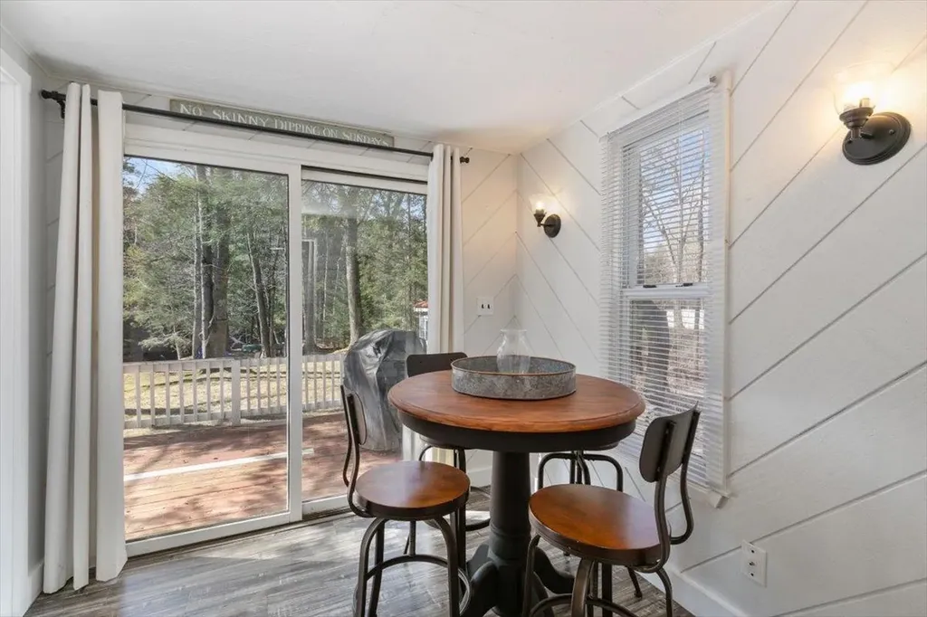 20 Owl Lane Lee NH 03861