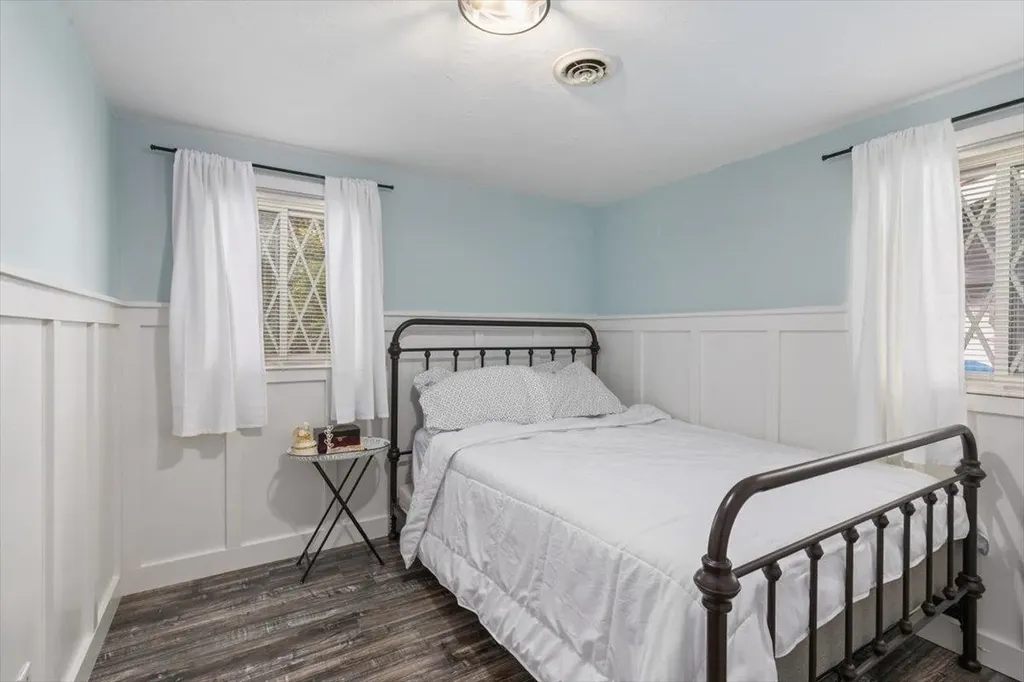 20 Owl Lane Lee NH 03861