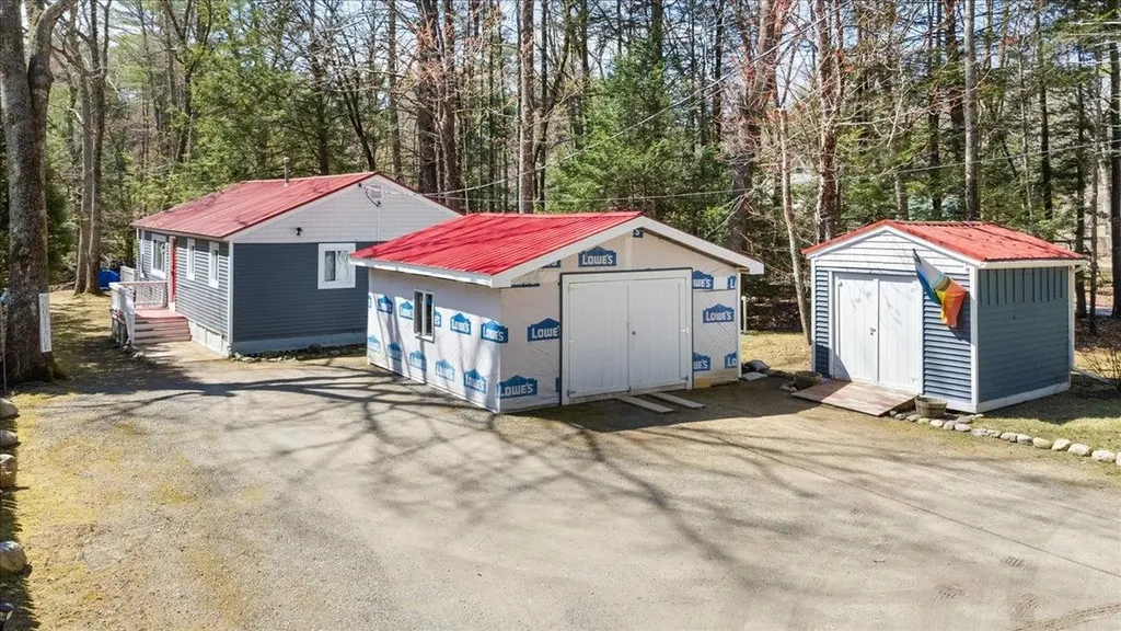 20 Owl Lane Lee NH 03861