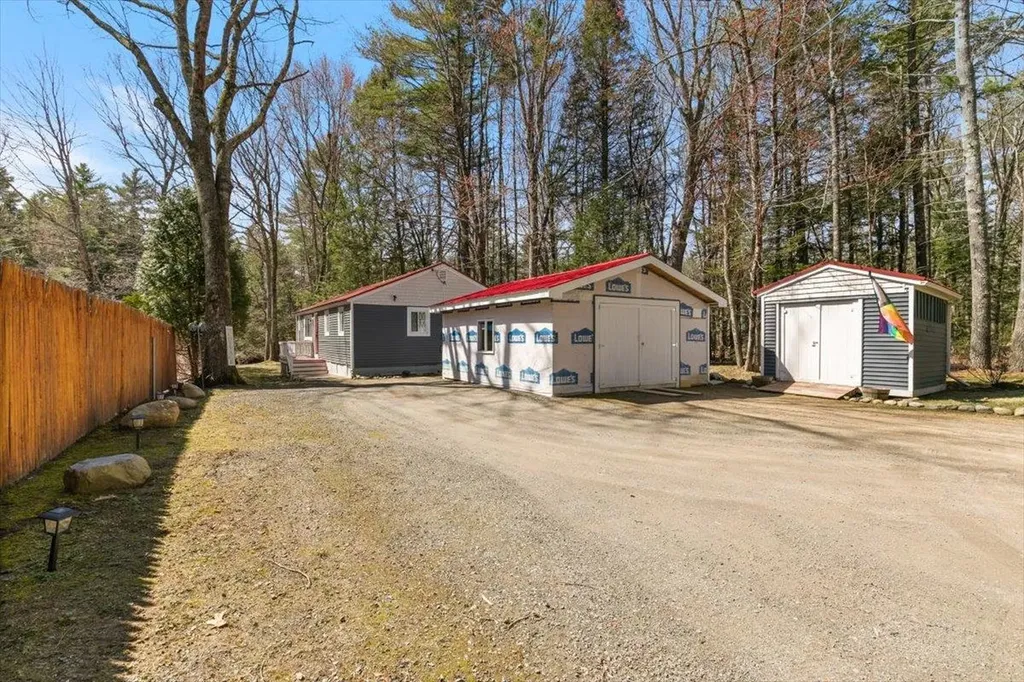 20 Owl Lane Lee NH 03861