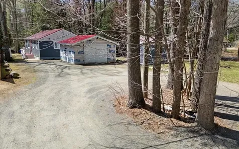 20 Owl Lane Lee NH 03861