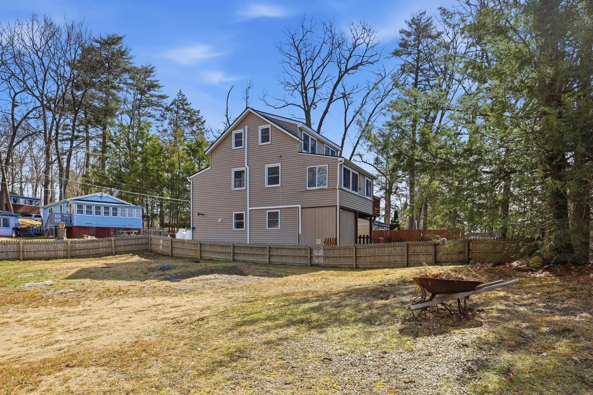 7 Maple Avenue Northwood NH 03261