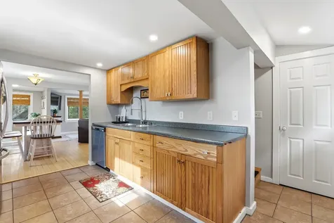 7 Maple Avenue Northwood NH 03261
