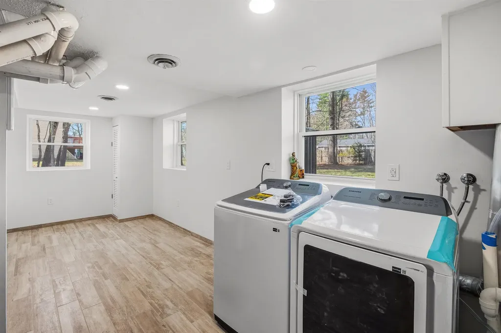 12 Fernwood Drive Merrimack NH 03054