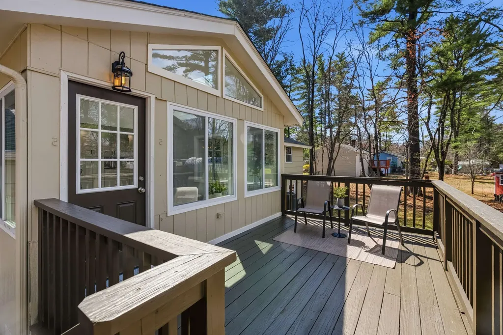12 Fernwood Drive Merrimack NH 03054