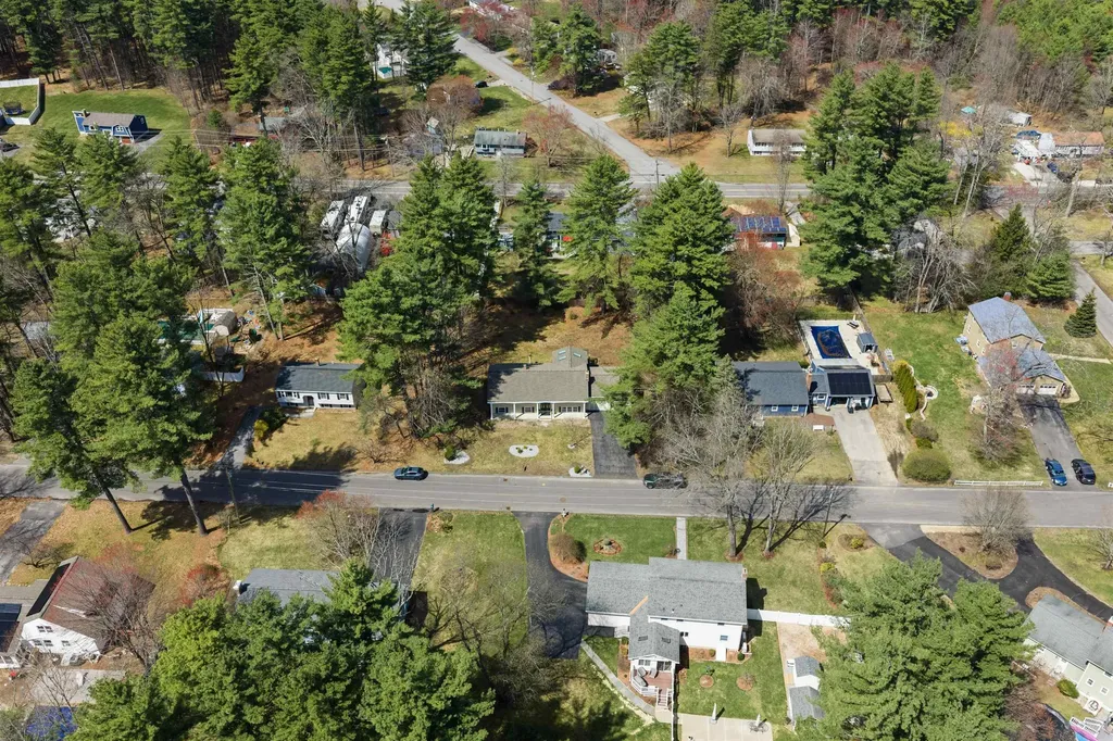 12 Fernwood Drive Merrimack NH 03054