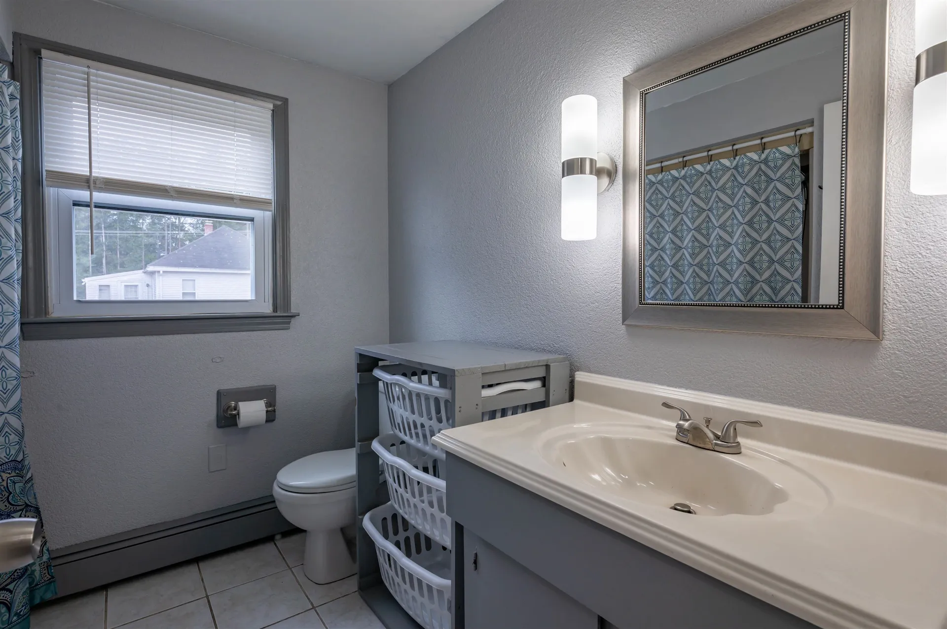 31 Rosemont Avenue Manchester NH 03103