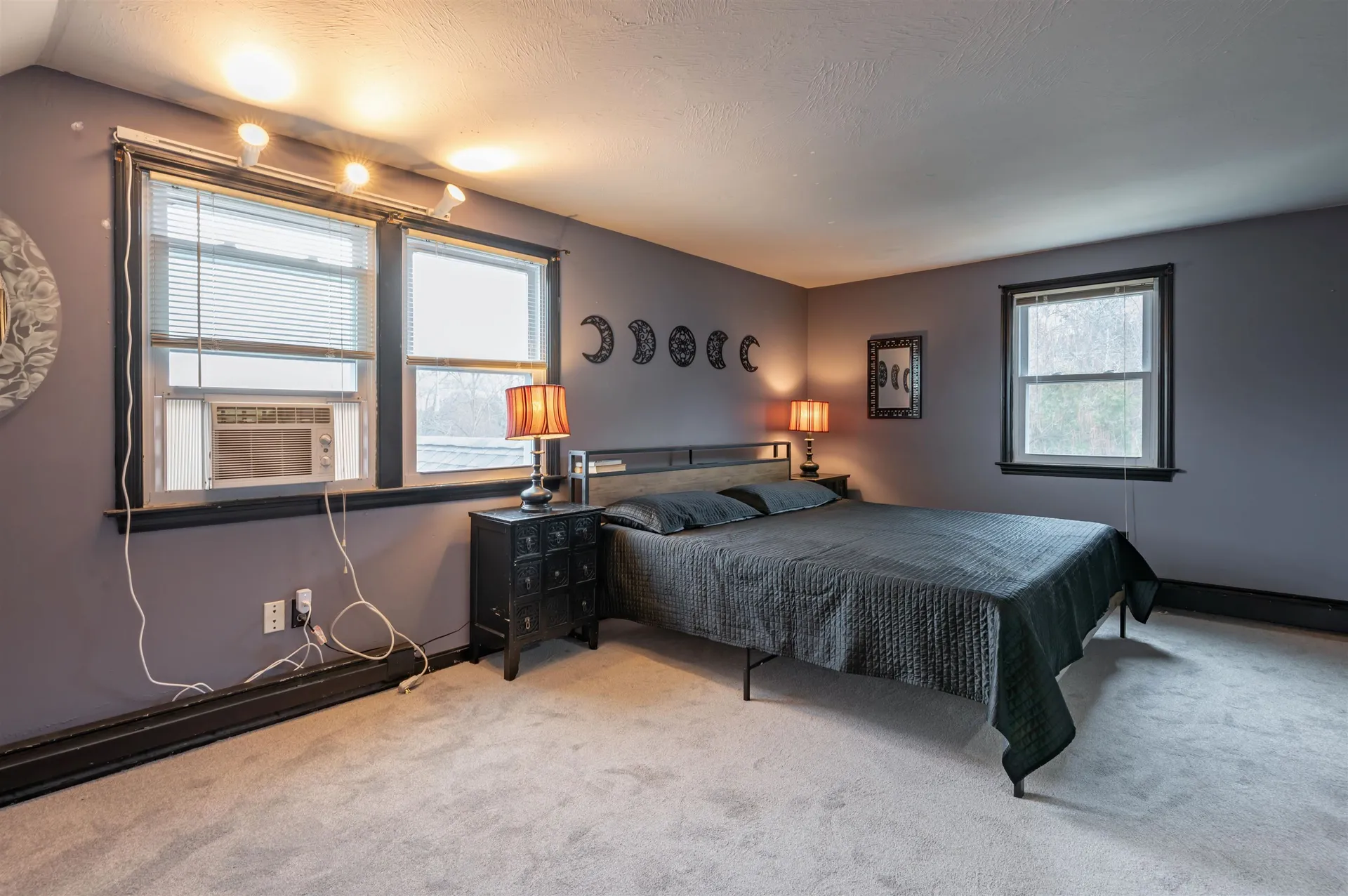 31 Rosemont Avenue Manchester NH 03103