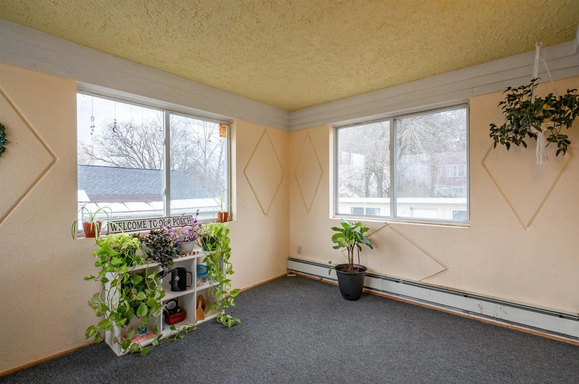 31 Rosemont Avenue Manchester NH 03103