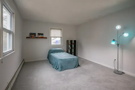 31 Rosemont Avenue Manchester NH 03103
