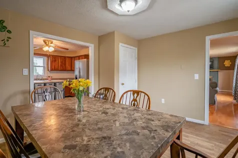31 Rosemont Avenue Manchester NH 03103