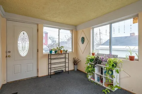 31 Rosemont Avenue Manchester NH 03103